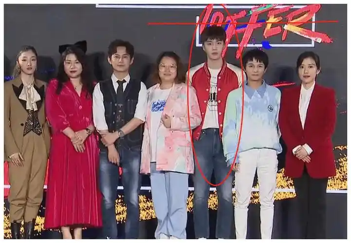 范丞丞的身高有多优越同框娱乐圈其他艺人自带巨人特效