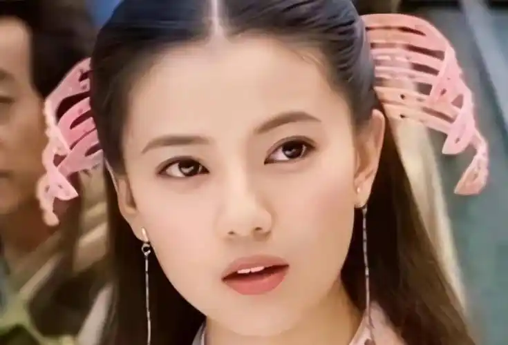 国民女神高圆圆的美,可不止《倚天屠龙记》中的周芷若那么简单_广告