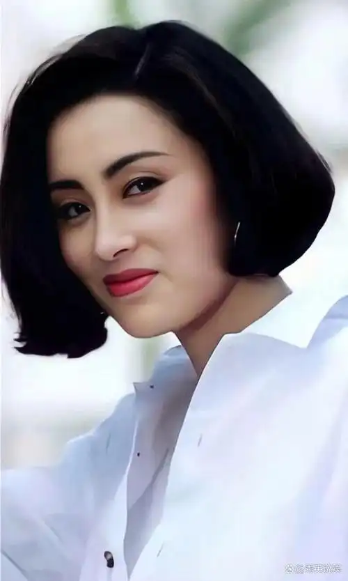 56岁张敏近照曝光暴瘦到70斤已脱相昔日女神憔悴干瘪令人担心