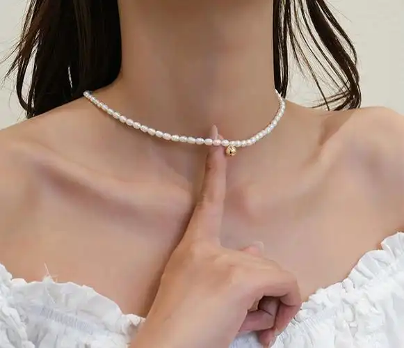 淡水小米珠巴洛克异形珍珠项链女ins温柔小米粒锁骨链夏颈链小米粒