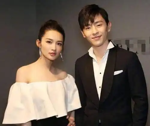 邓伦,李沁疑是官宣感情,金晨终归变成过去时