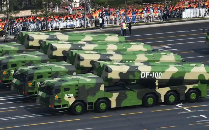 比起东风41,东风17,长剑100导弹更加神秘,西方国家都没见过