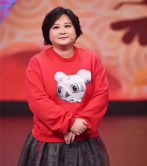 贾玲:从消失到辉煌,她将何去何从?