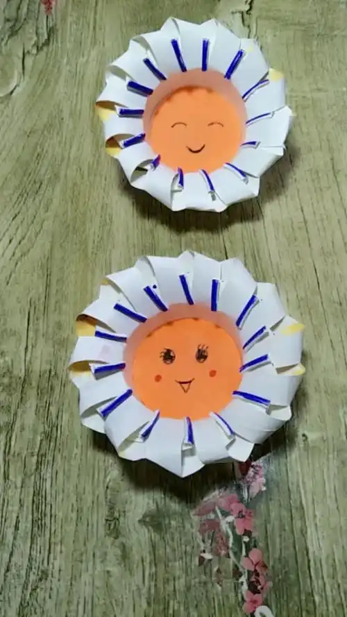一次性纸杯变身太阳花