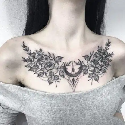女生胸部性感的花朵纹身图案2