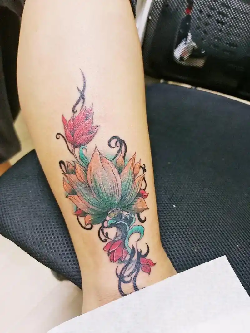 适合女生的纹身图案推荐 #想纹就纹 #好不好看你们说了算  - 抖音