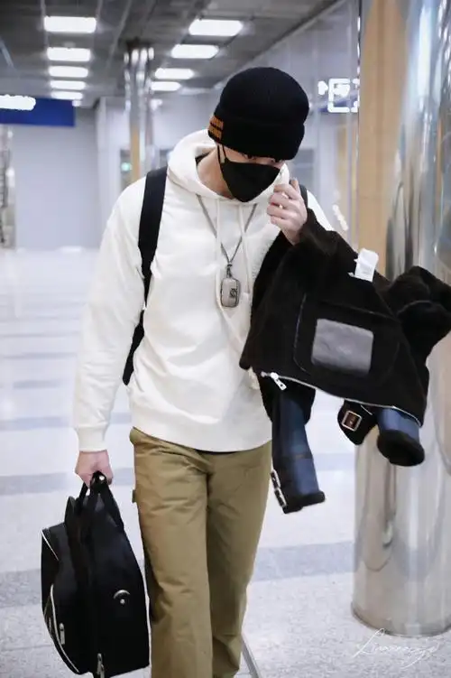 吴磊芬兰到达路透