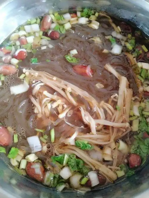 胜过外卖的家常酸辣粉的做法