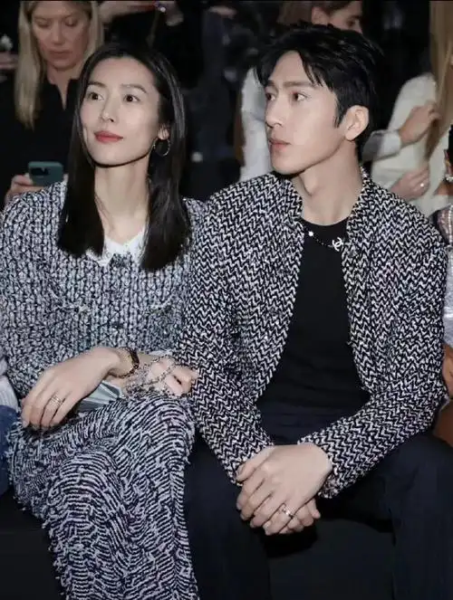 陈伟霆张钧甯宣布领证杨幂