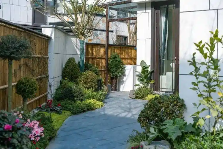 25个别墅庭院设计案例分享,请查收~_花园_生活_内心