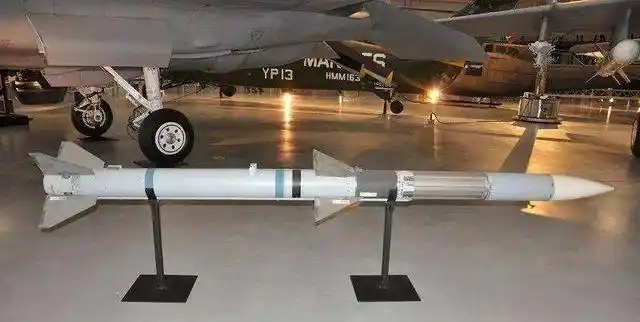 aim120d3导弹成功试射美国空军将获空战利器但是射程严格保密
