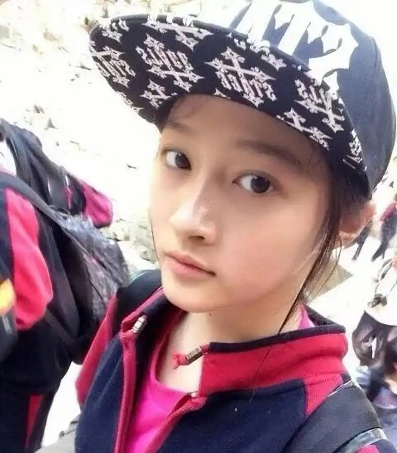 高中时期的关晓彤