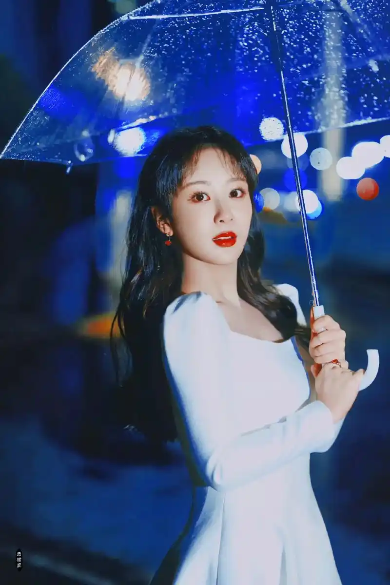 疯狂存图#神仙颜值 #杨紫  - 抖音