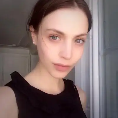 欧美女头像 by:李倩