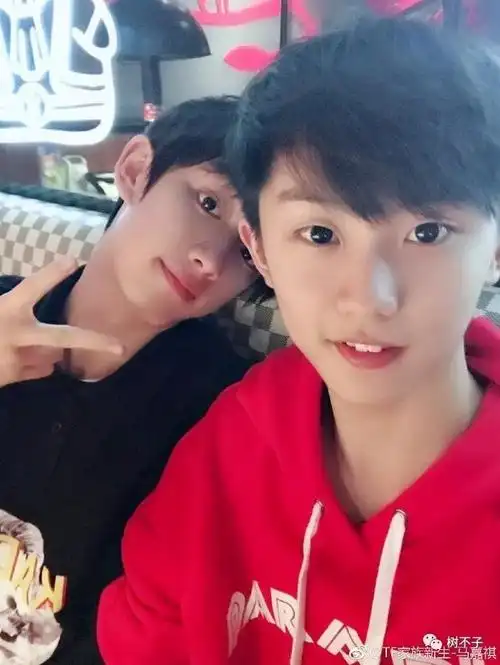13岁身高一米八tfboys师弟能成为新的流量巨头吗
