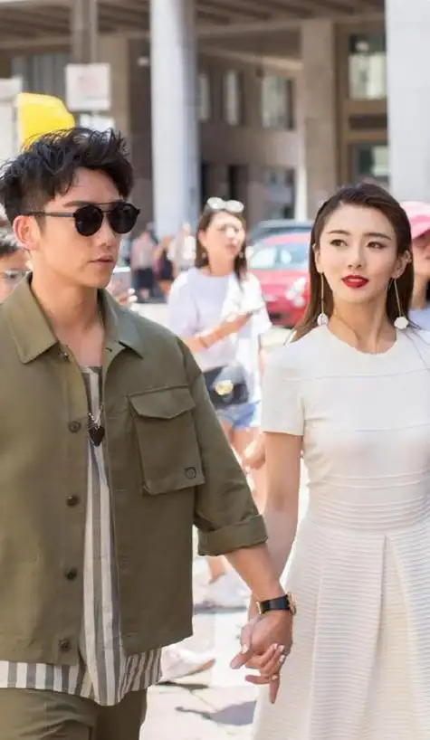 窦骁何超莲结婚纪念日静悄悄?要我说,没人能从三太手里捞到好处