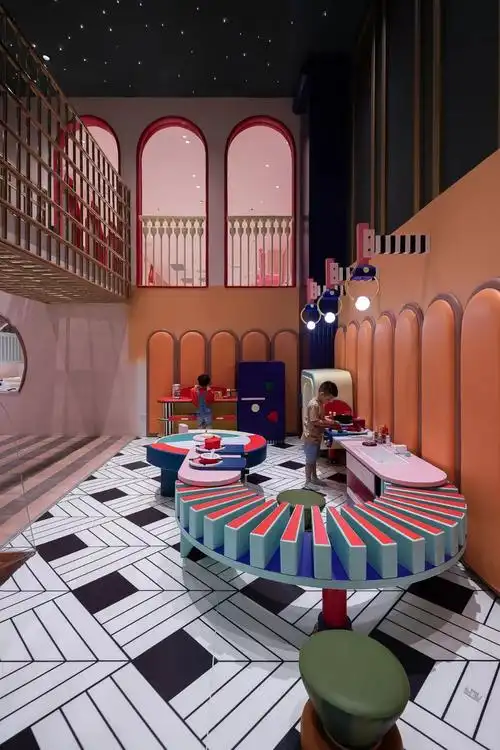 充满亲子互动和沉浸式体验店