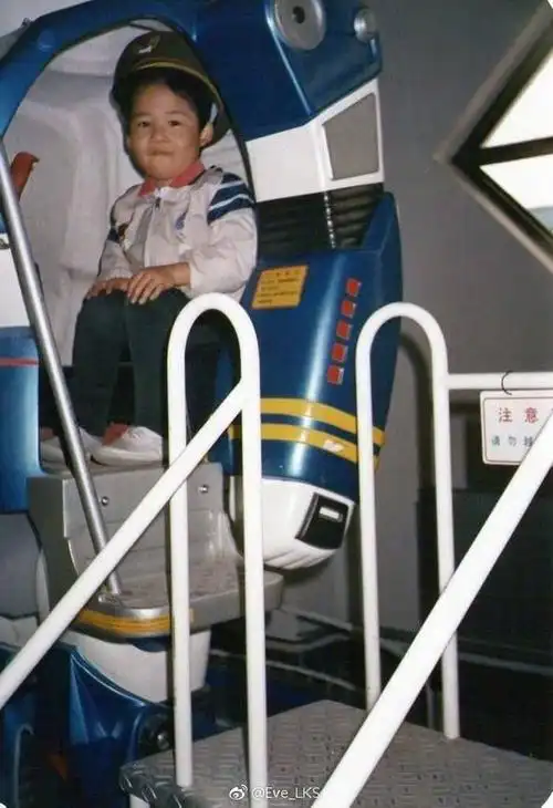 乖崽小时候软乎乎(07ε ) 大张伟