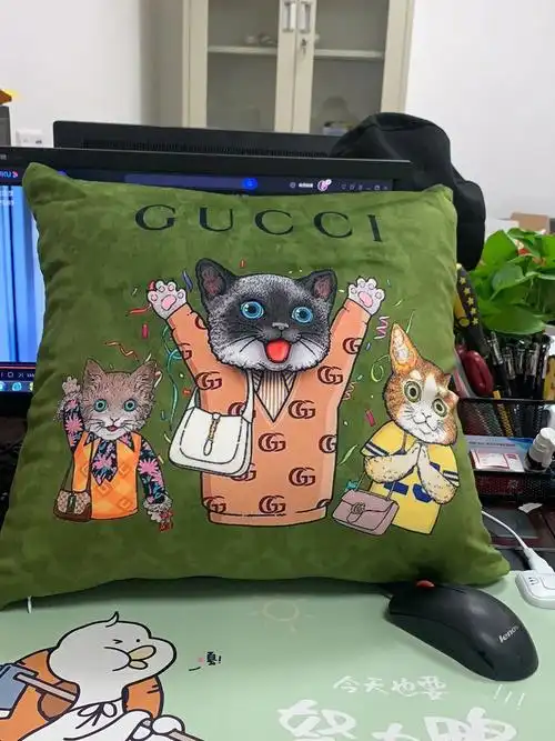 gucci定制抱枕
