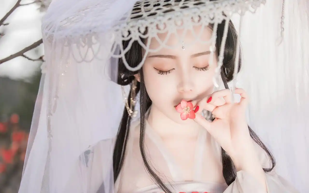 唯美汉服古装美女高清桌面壁纸