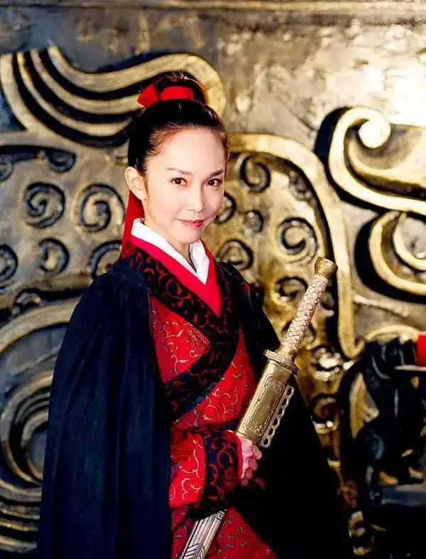 今天是范文芳的生日,祝她生日快乐!