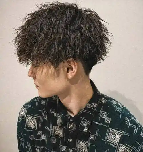 9款男生烫发云集,时尚前卫个性潮流风