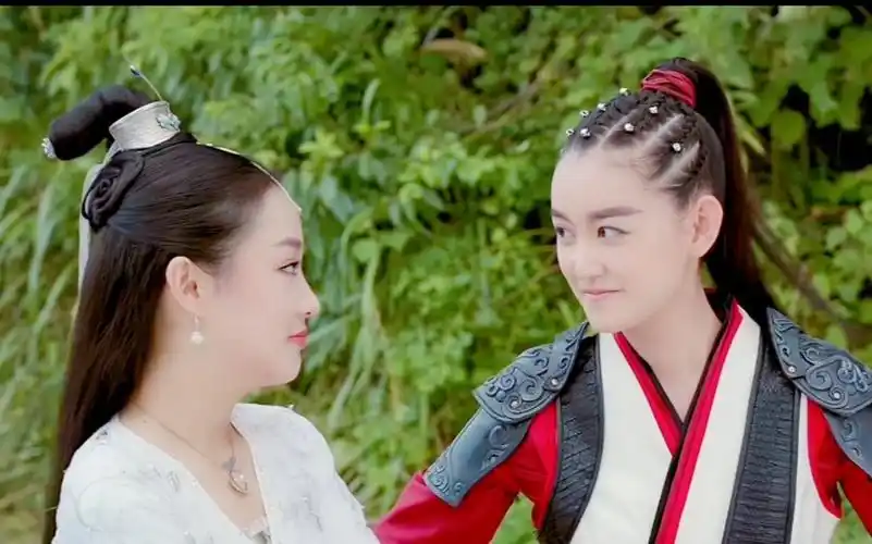 藕龙夫妇蒋依依吴佳怡高甜预警微笑是你的才够特别马路有你牵就很安全