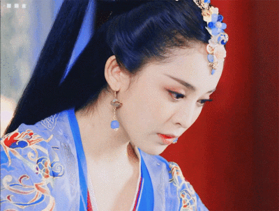 古力娜扎 | 貂蝉 cr:提酒来