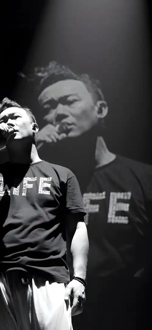 歌多少人的入眠必备哪一句歌词是你不知不觉就会哼起来#壁纸##陈奕迅