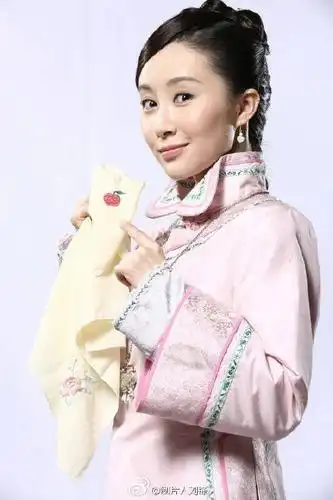 舒畅白小兔#谢谢制片人及剧组对小苹果的关. 来自舒畅吧官微 - 微博