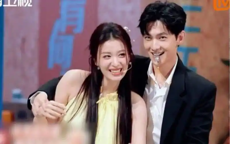 杨洋6大绯闻女友:最大36岁,最小24岁,一个比一个年轻漂亮_李沁_合作