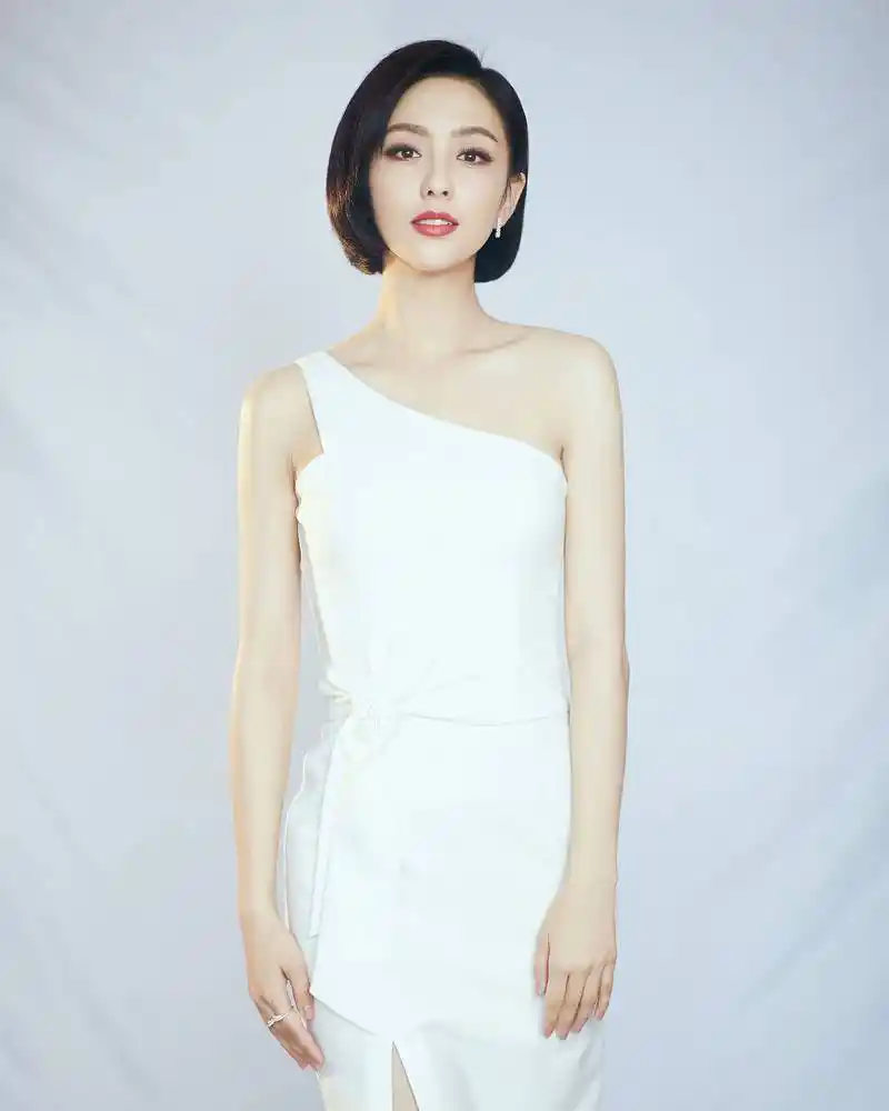 多才多艺|演员【佟丽娅】的经纪人