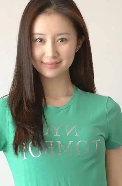 诛仙开放探班舒畅疑整容下巴尖且不自然