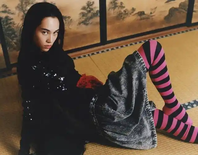 权志龙新旧女友同时秀出内衣照网友说jennie比水原好看但水原比她潮