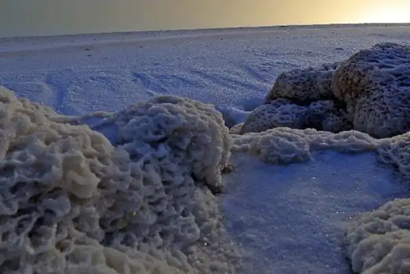 一度干涸30年的罗布泊今重现碧波, 全因这一重要资源的发现