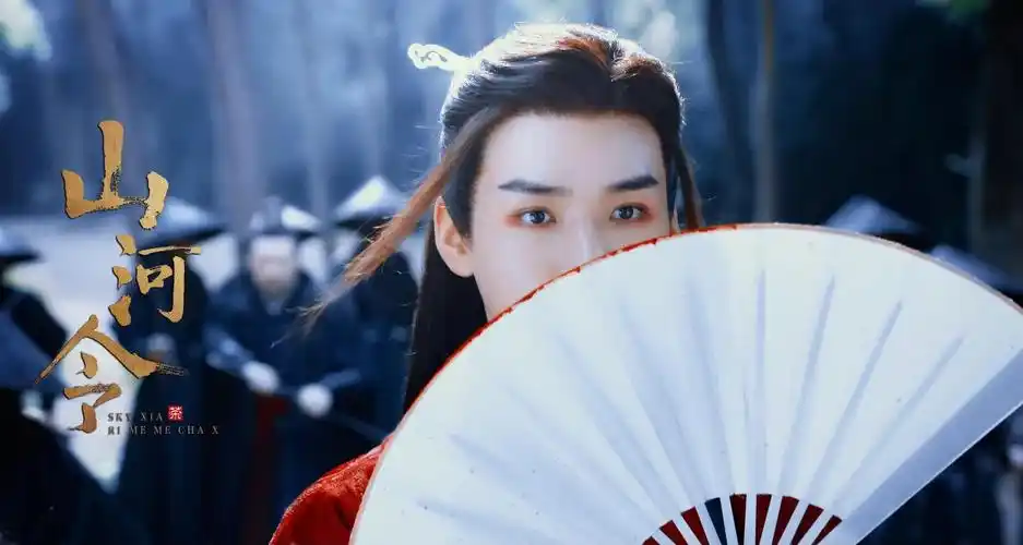 从二人初遇时起,便如原著《天涯客》描写的那样,温客行的眼睛没离开过