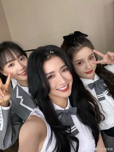 【多图】《青春有你2》重聚啦!蔡卓宜晒多张合照引回忆杀