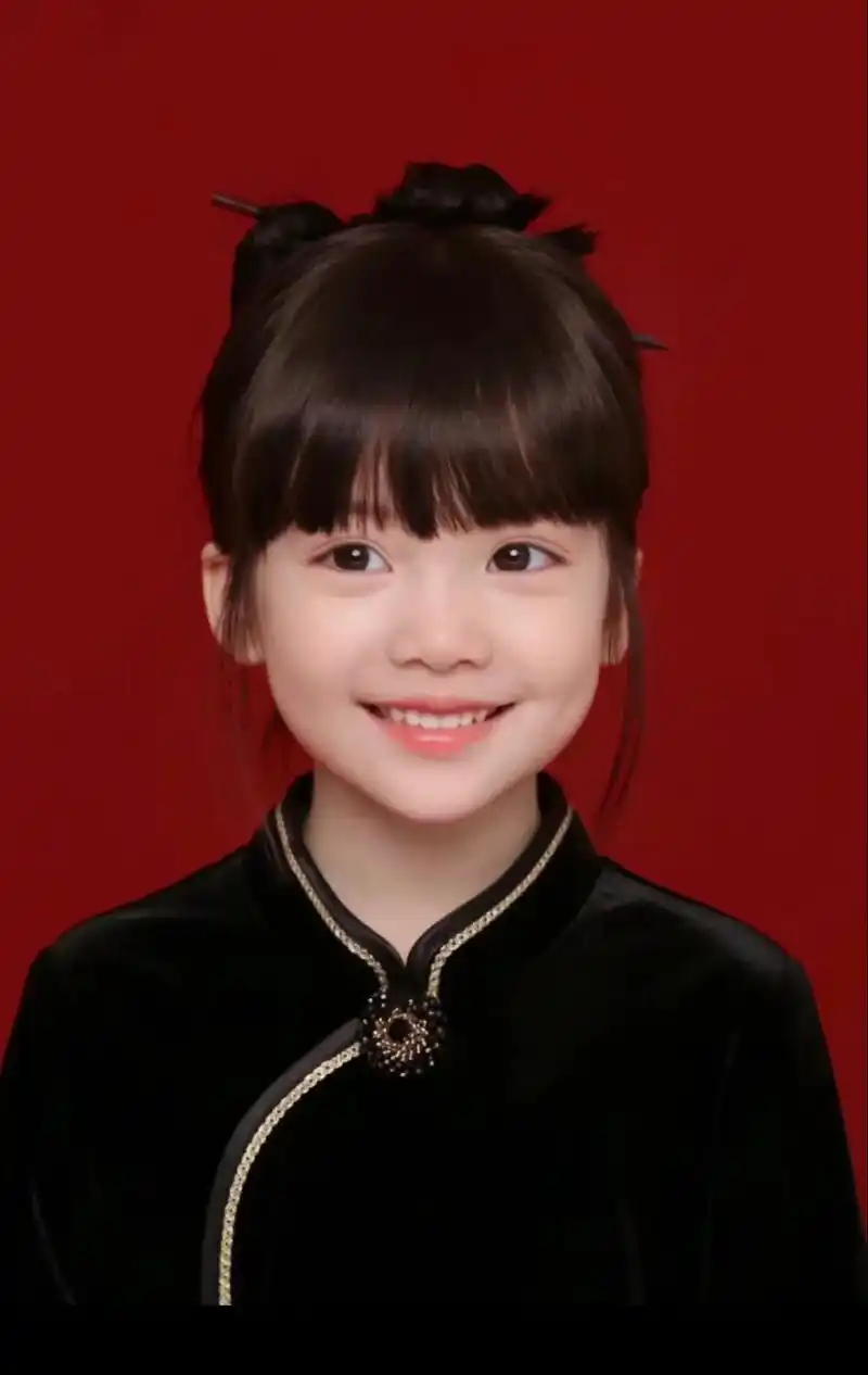 适合中国宝宝的国风证件照 #骗你生女儿 #甜妹 #沐言开心酱 - 抖音