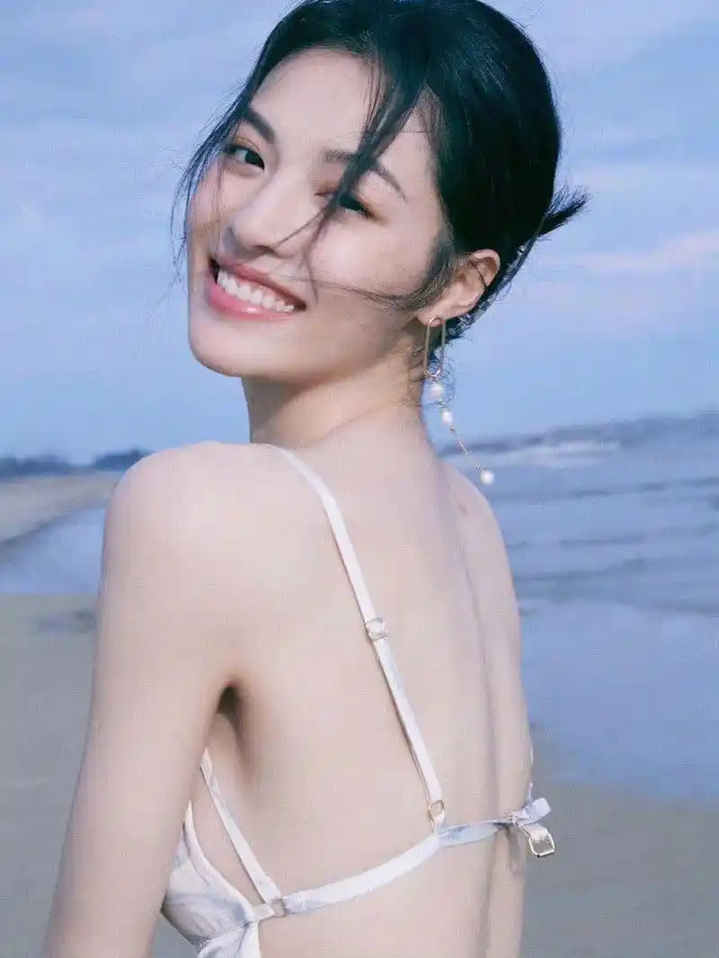 钟楚曦可以当壁纸的写真