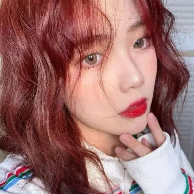 高冷脸女生头像霸气 微信头像女生超拽高冷