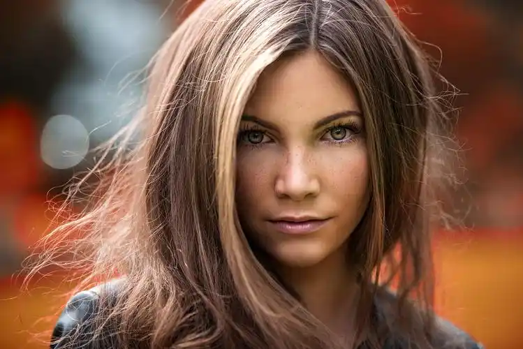 portrait,depth of field,壁纸,高清壁纸人物,美女,绿眼睛,雀斑,人像