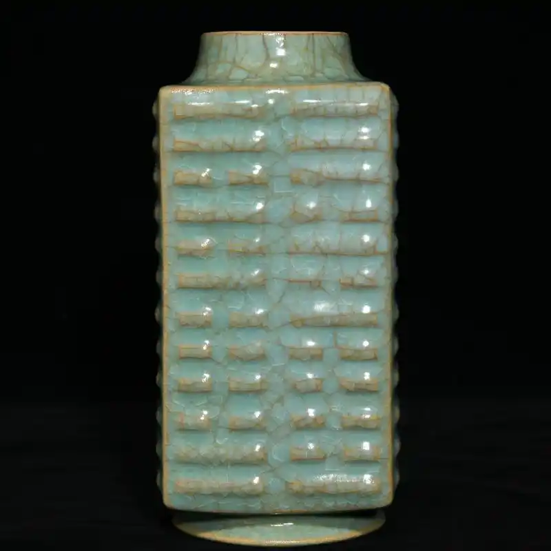 宋汝窑冰裂纹棕式瓶15.2x7厘米#古董古玩收藏 #收藏爱好 - 抖音