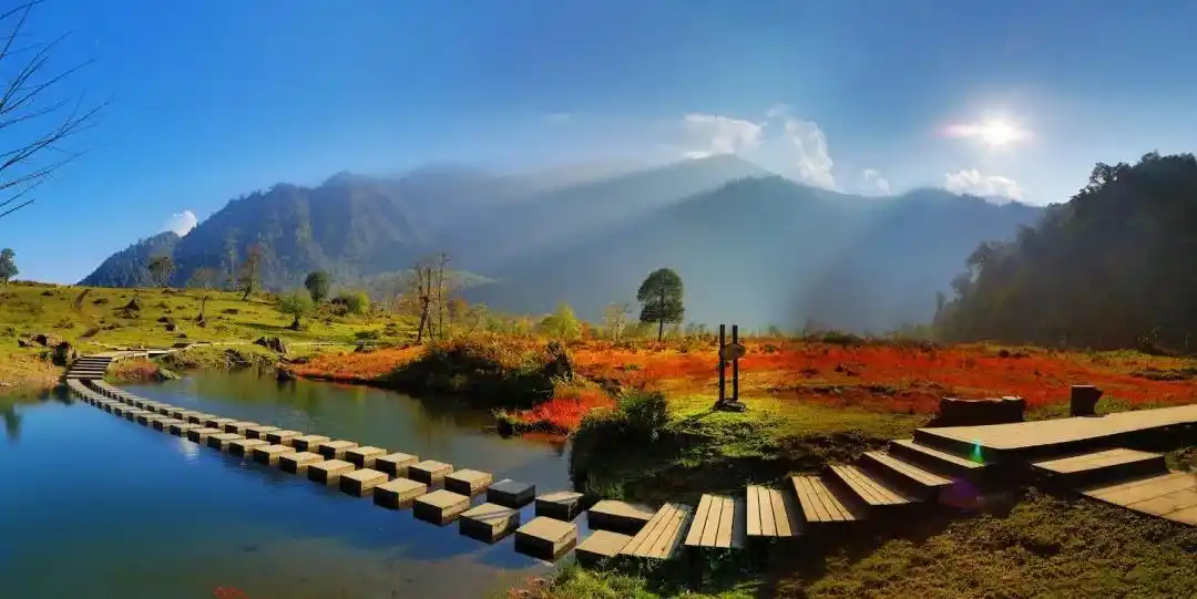 新老成昆线:相隔50年,共同改写这座小凉山县城的命运