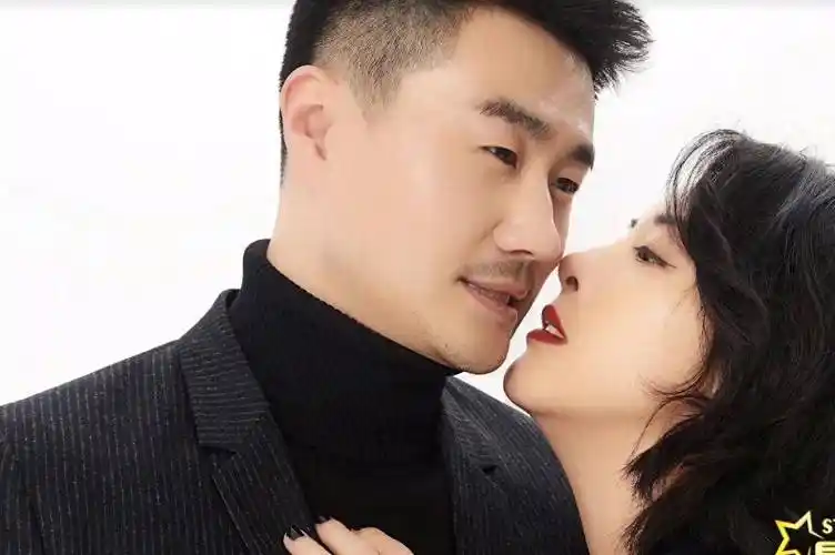 曾在it公司年入15万,和殷桃是好友,黄小蕾:不温不火挺自由的_工作