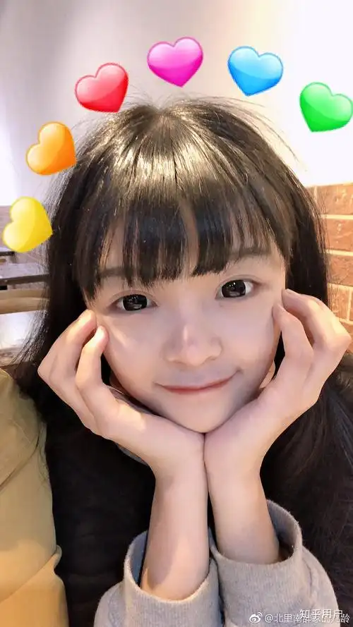 二十岁左右的女生怎么穿得可爱显得萌萌哒