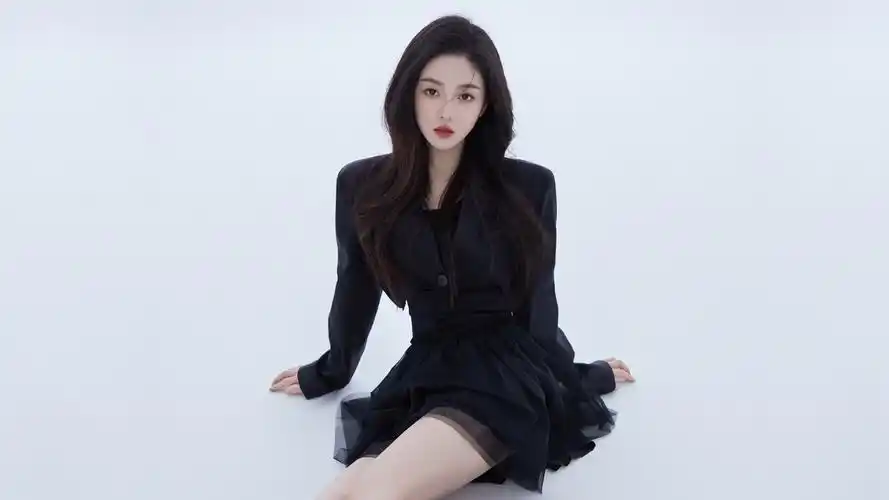 小仙女长发黑色裙子养眼好看美女高清壁纸