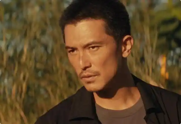 网剧《唐探2》开播,躲过张钧甯,我却被护士装的熊黛林惊艳|邱泽|演员