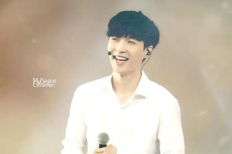 蛋蛋 希望你每天都这样笑# exo 张艺兴 lay… - 堆糖,美图壁纸兴趣