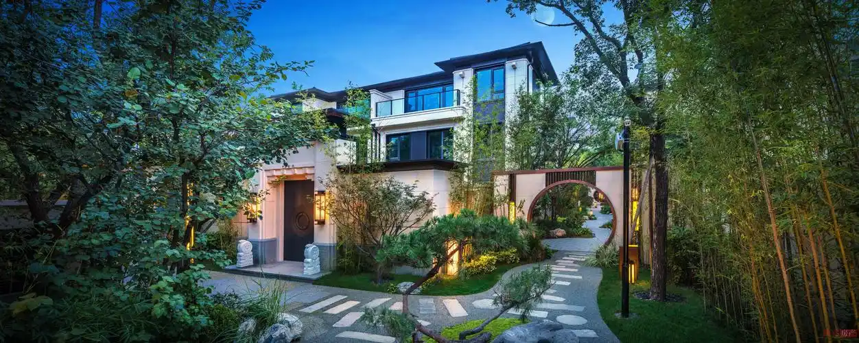 景粼原著 已开盘 最低报价2929万元/套