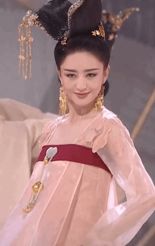这才叫倾国倾城,风华绝代,现在的古装剧选角可长点心吧_佟丽娅